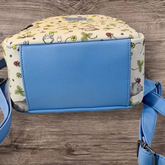 Loungefly Studio Ghibli My Neighbor Totoro Berry Picking Mini Backpack - Picture 3 of 11